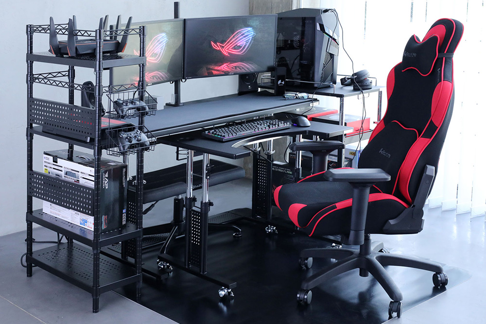 Japan goes beyond gaming desks with the gaming bed【Video】